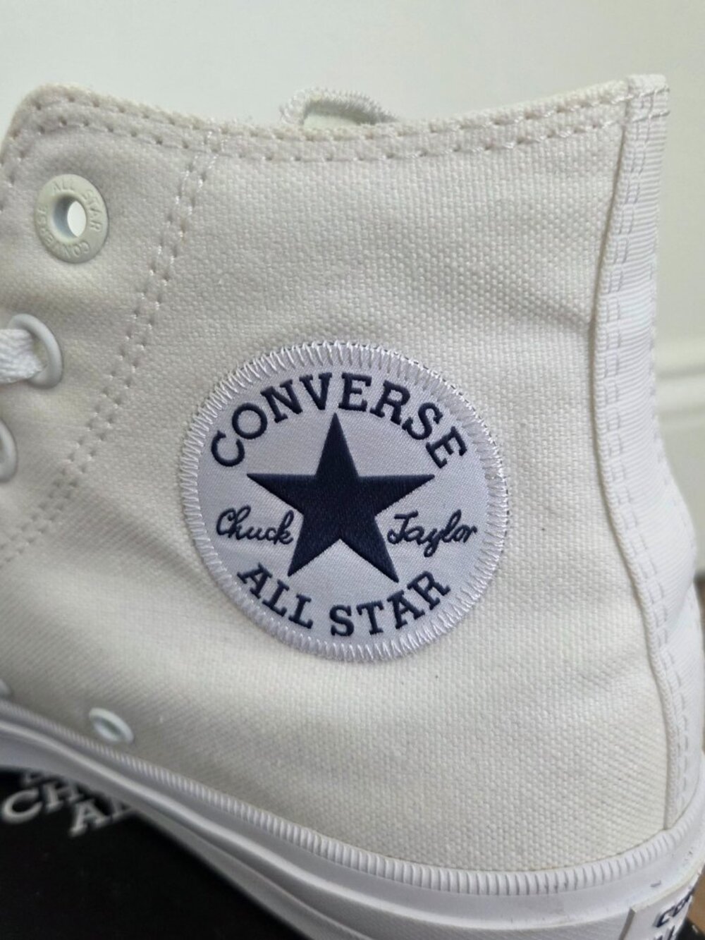 White Converse Chuck Taylor All Star II Lunarlon High Top Sneakers Unisex Size 8 - Picture 9 of 16